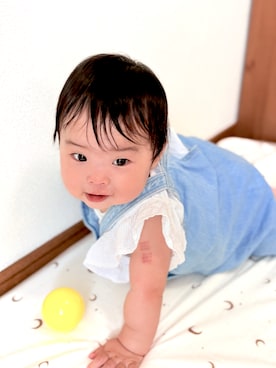 「H&M（エイチ・アンド・エム）のアイテム（トップス）」を使った、xfa5f7ac728vxrbさん（レディース・70cm）の夏コーディネート