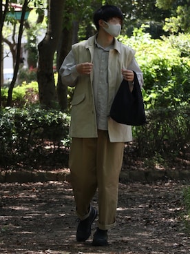 「ONCILY（オンシェリー）のアイテム（チノパンツ）」を使った、ゆーしーさん（メンズ・176cm）の春コーディネート