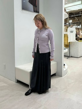 「KBF（ケイビーエフ）のラップライクプリーツスカート（スカート、グレー系）」を使った、miraiさん（レディース・152cm）の夏コーディネート