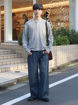 「LUENNA（ルエナ）の【LUENNA】One-Tuck Wide Straight Denim Pants / ワンタックワイドストレートデニムパンツ（デニムパンツ）」を使った、るいさん（メンズ・179cm）の秋コーディネート