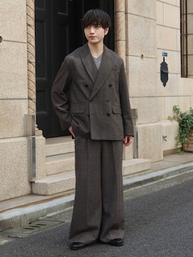 「LUENNA（ルエナ）のアイテム（パンツ）」を使った、るいさん（メンズ・179cm）の秋コーディネート
