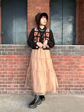 「アイテム（ベスト、レッド系）」を使った、popuriさん（レディース・161cm）の秋コーディネート