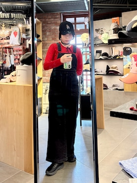 「NEW ERA（ニューエラ）のNEW ERA    9FORTY Rhinestone / ニューエラ（キャップ、ブラック系）」を使った、popuriさん（レディース・161cm）の春コーディネート