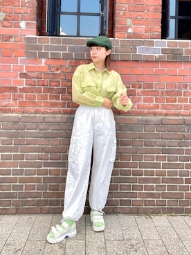 「アイテム（ハンチング/ベレー帽、グリーン系）」を使った、popuriさん（レディース・161cm）の秋コーディネート