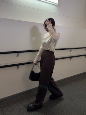 「COLONY 2139（コロニートゥーワンスリーナイン）のアイテム（Tシャツ/カットソー）」を使った、きゆさん（レディース・152cm）の秋コーディネート