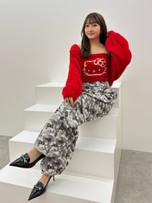 HELLO KITTYコラボ】カモフラワークパンツ｜カルナムール（CALNAMUR