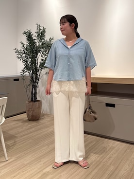「Jena espace merveilleux(ジェナ エスパスメルヴェイユ)の【抜け感/上品】シアーデニムドルマンシャツ(シャツ/ブラウス、ブルー系)」を使った、aiさん(レディース・169cm)の夏コーディネート