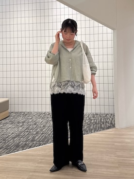 「Jena espace merveilleux(ジェナ エスパスメルヴェイユ)のバックギャザーシアーシャツ(シャツ/ブラウス、グリーン系)」を使った、aiさん(レディース・169cm)の春コーディネート