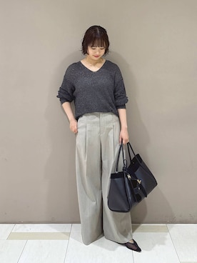 「AULENTTI（オウレンティ）の【AULENTTI】コンビボストンBAG（ボストンバッグ、ブラック系）」を使った、babyloneyaeさん（レディース・157cm）の秋コーディネート