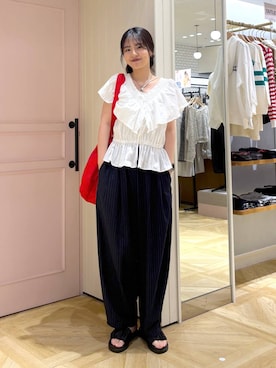 「LOWRYS FARM（ローリーズファーム）のイージーワイドコクーンパンツ 327286（その他パンツ、ブルー系）」を使った、もりこさん（レディース）の春コーディネート
