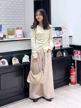 「LOWRYS FARM（ローリーズファーム）のイージーバギーデニム　601067（デニムパンツ、ピンク系）」を使った、もりこさん（レディース）の春コーディネート