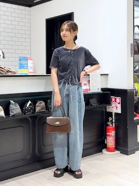 イージーバレルデニムパンツ 289799を使った人気ファッション