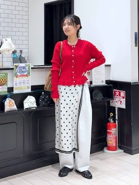 「LOWRYS FARM（ローリーズファーム）のカットイージーコクーンパンツ　292362（スウェットパンツ、グレー系）」を使った、もりこさん（レディース）の冬コーディネート