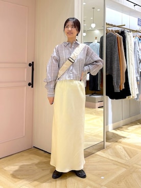 「LOWRYS FARM（ローリーズファーム）のストレッチサテンスカート　 290120（スカート、イエロー系）」を使った、もりこさん（レディース）の春コーディネート