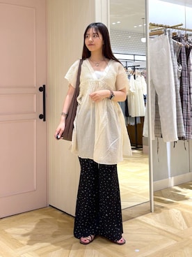 「LOWRYS FARM（ローリーズファーム）のヤワラカルイ２ＷＡＹショルダーＢＡＧ 115210（ショルダーバッグ、ブラウン系）」を使った、もりこさん（レディース）の夏コーディネート