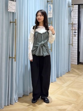 「LOWRYS FARM（ローリーズファーム）のイージーワイドコクーンパンツ 327286（その他パンツ、ブラック系）」を使った、もりこさん（レディース）の春コーディネート