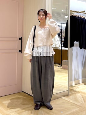 「LOWRYS FARM（ローリーズファーム）の【500mlペットボトル収納可】ハーフムーンフラップショルダーＢＡＧ 1049010（ショルダーバッグ、ブラック系）」を使った、もりこさん（レディース）の秋コーディネート
