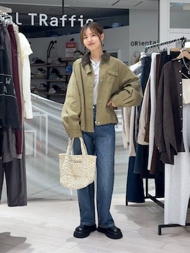 「アイテム（その他アウター、ブラウン系）」を使った、もりこさん（レディース・164cm）の秋コーディネート