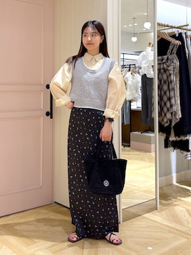 「LOWRYS FARM（ローリーズファーム）のストレッチサテンスカート　 290120（スカート、ブラック系）」を使った、もりこさん（レディース）の夏コーディネート