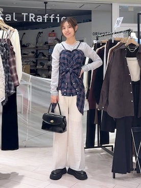 「アイテム（ボストンバッグ）」を使った、もりこさん（レディース・164cm）の秋コーディネート
