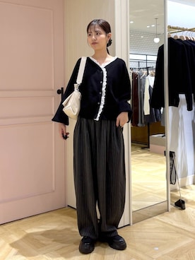 「LOWRYS FARM（ローリーズファーム）の【500mlペットボトル収納可】フラップショルダーＢＡＧ 1046881（ショルダーバッグ、ホワイト系）」を使った、もりこさん（レディース）の秋コーディネート