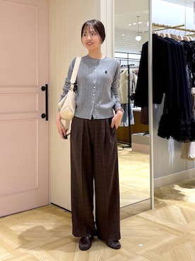 「LOWRYS FARM（ローリーズファーム）の【500mlペットボトル収納可】フラップショルダーＢＡＧ 1046881（ショルダーバッグ、ホワイト系）」を使った、もりこさん（レディース）の秋コーディネート