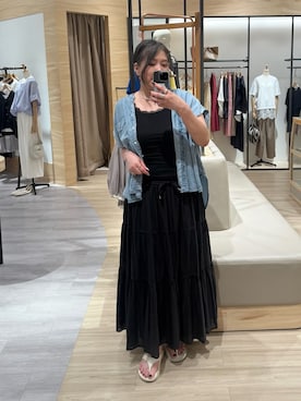 「Jena espace merveilleux(ジェナ エスパスメルヴェイユ)のレースキャミ(Tシャツ/カットソー、ブラック系)」を使った、ウッチーさん(レディース・170cm)の夏コーディネート