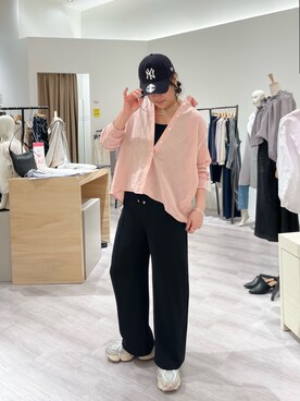 「オフィススタイル」｜「アイテム（キャミソール）」を使った、ウッチーさん（レディース・170cm）の春コーディネート