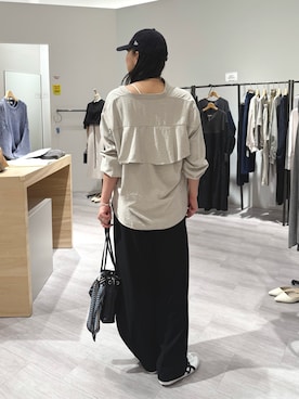 「アイテム（バンダナ/スカーフ）」を使った、ウッチーさん（レディース・170cm）の秋コーディネート
