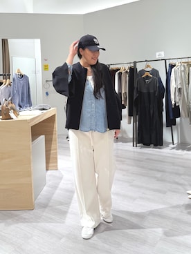 「アイテム（その他アウター）」を使った、ウッチーさん（レディース・170cm）の秋コーディネート
