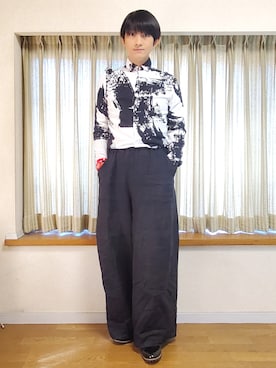 「アイテム（アナログ腕時計、レッド系）」を使った、風美 圭さん（メンズ・171cm）の春コーディネート