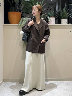 「アイテム（テーラードジャケット）」を使った、まりな LOWRYSFARMさん（レディース・161cm・20代）の秋コーディネート