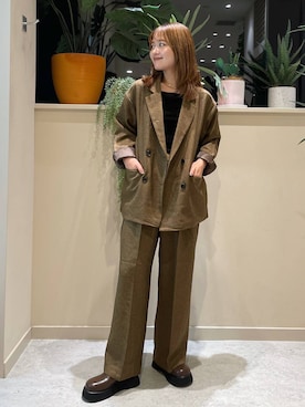 「アイテム（タンクトップ）」を使った、まりな LOWRYSFARMさん（レディース・161cm）の秋コーディネート