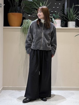 「アイテム（ブルゾン、グレー系）」を使った、まりな LOWRYSFARMさん（レディース・161cm）の冬コーディネート