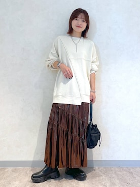 「アイテム（スウェット）」を使った、まりな LOWRYSFARMさん（レディース・161cm・20代）の秋コーディネート