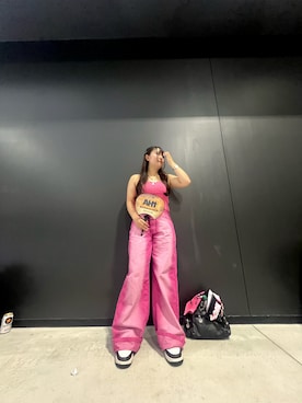 「アイテム（チューブトップ）」を使った、ちひろさん（レディース・157cm）の秋コーディネート