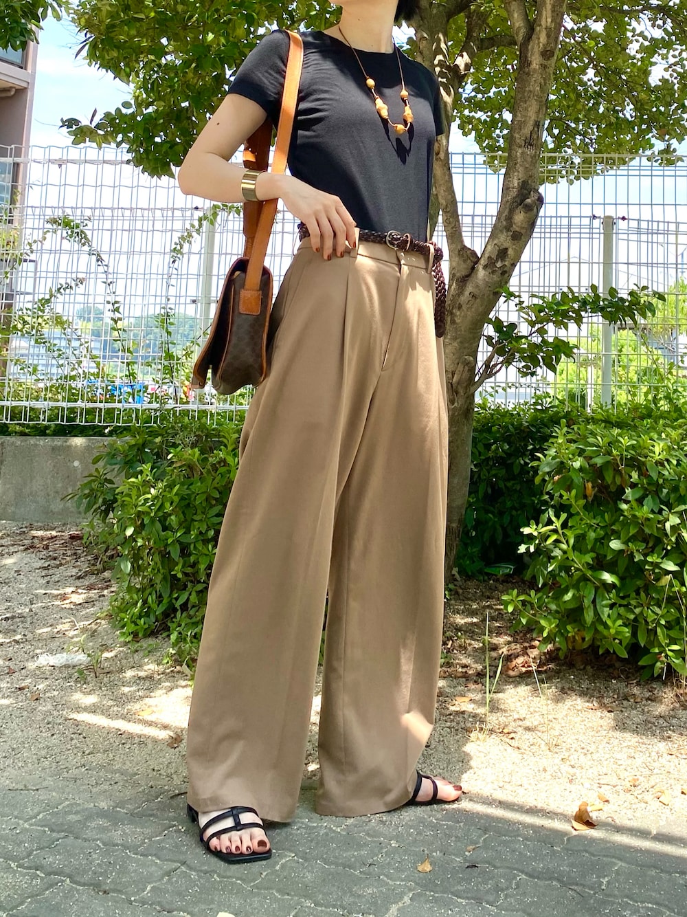 【希少】CELINE セリーヌ キャミソール スタッズ ロゴ　夏コーデ 210.jpg