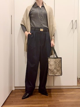 「アイテム（ストール/ショール）」を使った、おけいさん（レディース・159cm）の秋コーディネート