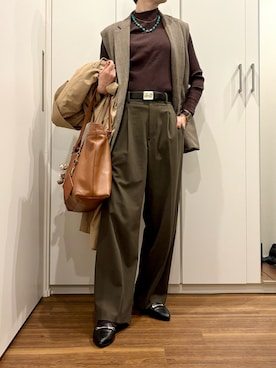 「アイテム（ビジネスバッグ）」を使った、おけいさん（レディース・159cm）の秋コーディネート