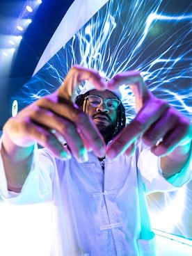 「アイテム（メガネ、ホワイト系）」を使った、TIJN さん（レディース・160cm）の秋コーディネート