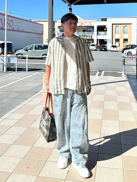 「BAYFLOW（ベイフロー）のアイテム（シャツ/ブラウス、ホワイト系）」を使った、Takashi Satoさん（メンズ・177cm）の春コーディネート