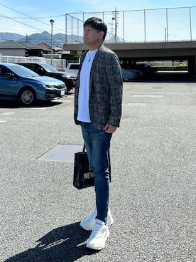 「COACH（コーチ）のアイテム（バッグ）」を使った、Takashi Satoさん（メンズ・177cm）の春コーディネート