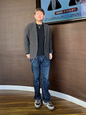 「AZUL（アズール）のアイテム」を使った、Takashi Satoさん（メンズ・177cm）の春コーディネート