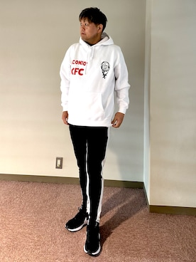 「AZUL（アズール）のアイテム」を使った、Takashi Satoさん（メンズ・177cm）の春コーディネート