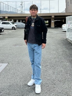 「ZARA（ザラ）のアイテム（デニムジャケット、ブラック系）」を使った、Takashi Satoさん（メンズ・177cm）の春コーディネート