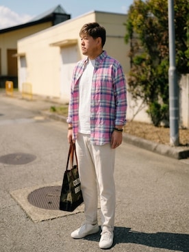 「AZUL（アズール）のアイテム」を使った、Takashi Satoさん（メンズ・177cm）の春コーディネート