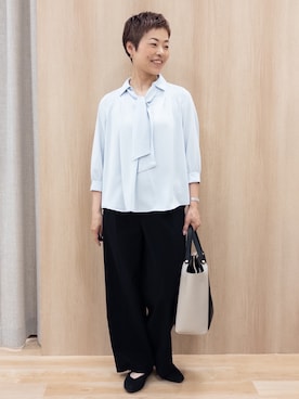 「grove（グローブ）の【貴島明日香さん着用・洗える】チャーム付きマルチWAYボウタイブラウス（シャツ/ブラウス、ブルー系）」を使った、rk03170613さん（レディース・161cm）の春コーディネート