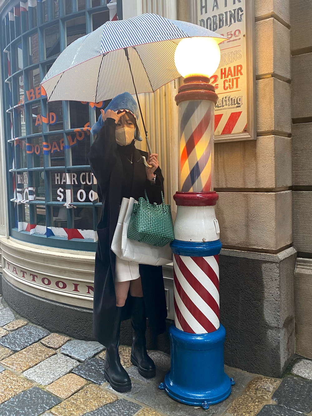 「シンプルコーデ、きれいめカジュアル、大人カジュアル、パンツコーデ、ニット/セーター、プチプラコーデ、黒、タートルネックニット、ロングブーツ、モノトーン」｜「JEANASISのアイテム（ブーツ、ブラック系）」を使った、marian *さん（レディース・157cm）の冬コーディネートの1枚目の写真