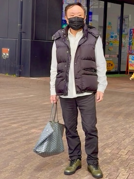 「UNIQLO（ユニクロ）のウルトラストレッチスキニーフィットジーンズ（デニムパンツ、ブラック系）」を使った、かつさん（メンズ・174cm）の春コーディネート