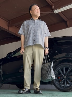 「AZUL by moussy（アズールバイマウジー）のアイテム（シャツ/ブラウス、グレー系）」を使った、かつさん（メンズ・174cm）の夏コーディネート